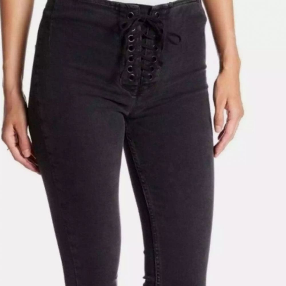 Free People Black Lace Up High Rise Skinny Jeans 25" x 26½"